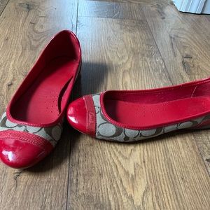 Coach flats
